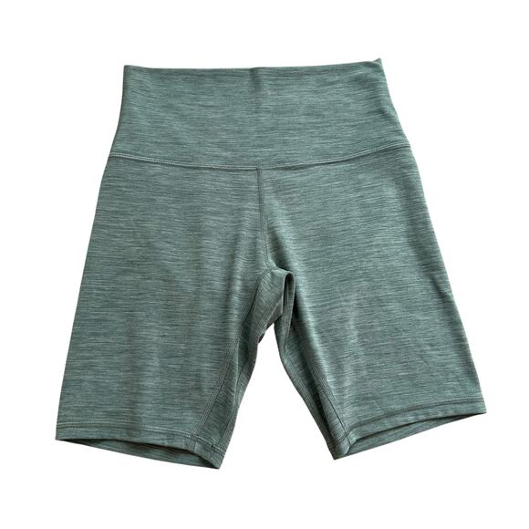 Lululemon heather sage green biker shorts size 6 - Picture 1 of 8